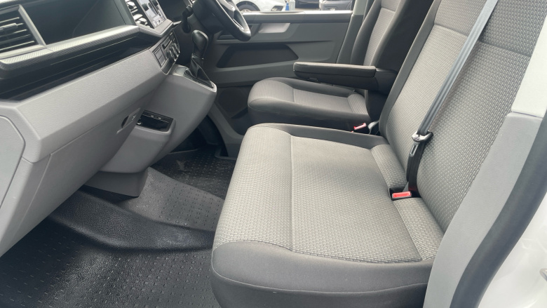 Volkswagen Transporter T28 Lwb Diesel 2.0 TDI 150 Highline Van DSG